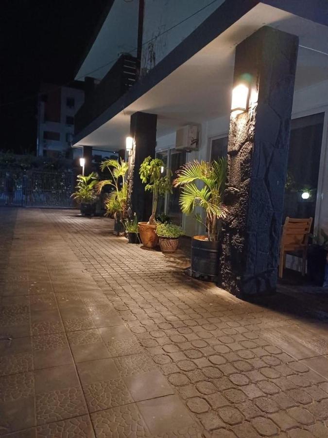 Oceanpride Complex Apartment Flic en Flac Exterior photo